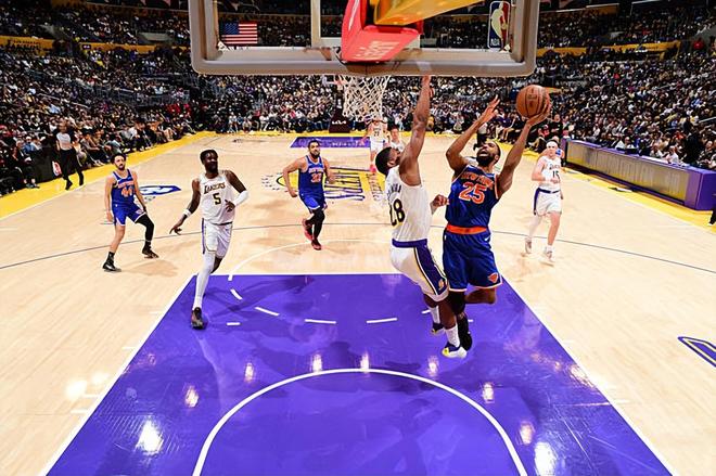 湖人双杀尼克斯布里奇斯惨遭零封成败关键