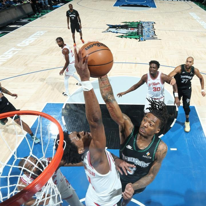 火箭弃用芬尼史密斯 到期合同成交易筹码